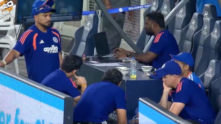 Video: डगआउट में बनाई गई रणनीति पर भड़के सूर्यकुमार यादव, हार के बाद गौतम गंभीर समेत सपोर्ट स्टाफ के साथ हुई बहस
