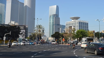 'Leave Israel While Flights Are Available': US Embassy Alerts Citizens Amid Iran Tensions