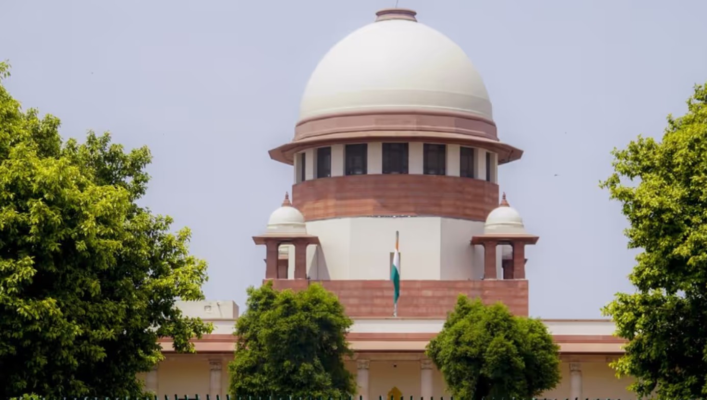 'न्यायिक अधिकारियों पर सवाल उठाने की हिम्मत न करें' सुप्रीम कोर्ट&nbsp;ने SIR पर सभी पक्षों को चेताया