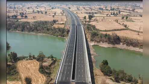 Government Assures Raw Material Supply To Highway Builders After Disruption Concerns