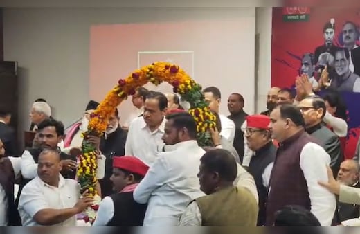 LIVE: बांग्लादेश में शपथ से पहले राजनीतिक हलचल तेज, तारिक रहमान विपक्ष से करेंगे मुलाकात