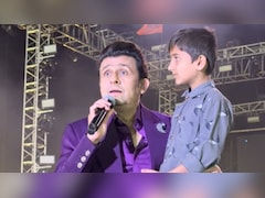 How Sonu Nigam Helped A Lost Child Find His Uncle During Hubballi Concert