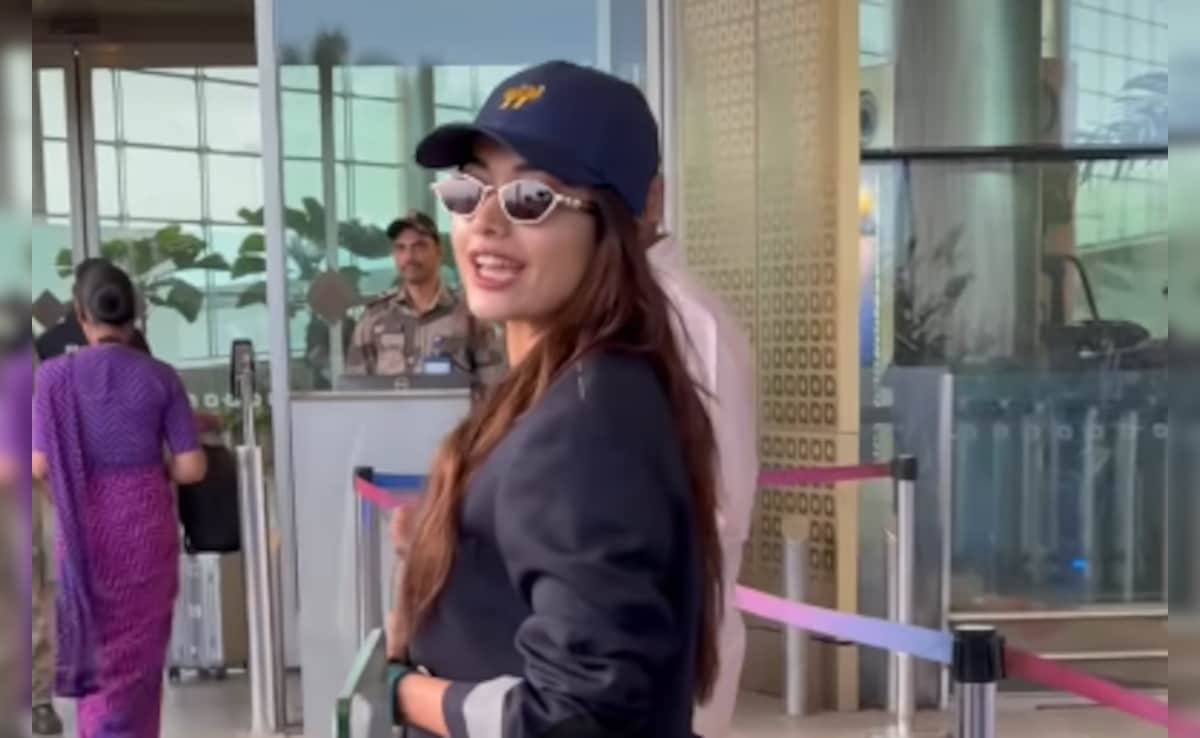 Watch: Paps Wish Rashmika Mandanna, "Shadi Mubarak Ho". Her Viral Reaction