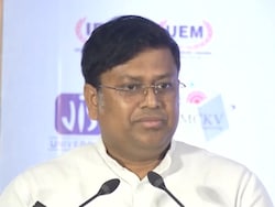 Video: Union Minister Was Speaking At Kolkata Event, Then Quake Struck