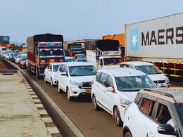 Mumbai Pune Expressway : आपत्कालीन परिस्थितीसाठी वाहतूक आराखडा तयार करा, उपमुख्यमंत्र्यांचे निर्देश