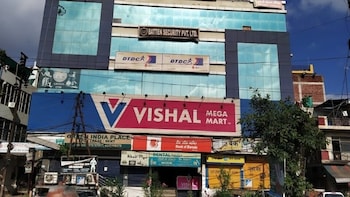 Vishal Mega Mart Block Deal: Promoter Likely To Sell Rs 3,508-Crore Stake