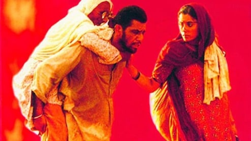 चार घंटे 57 मिनट की 38 साल पुरानी सीरीज, दंगे देख कांप जाएगी रूह, IMDb पर मिली है 8.9 रेटिंग