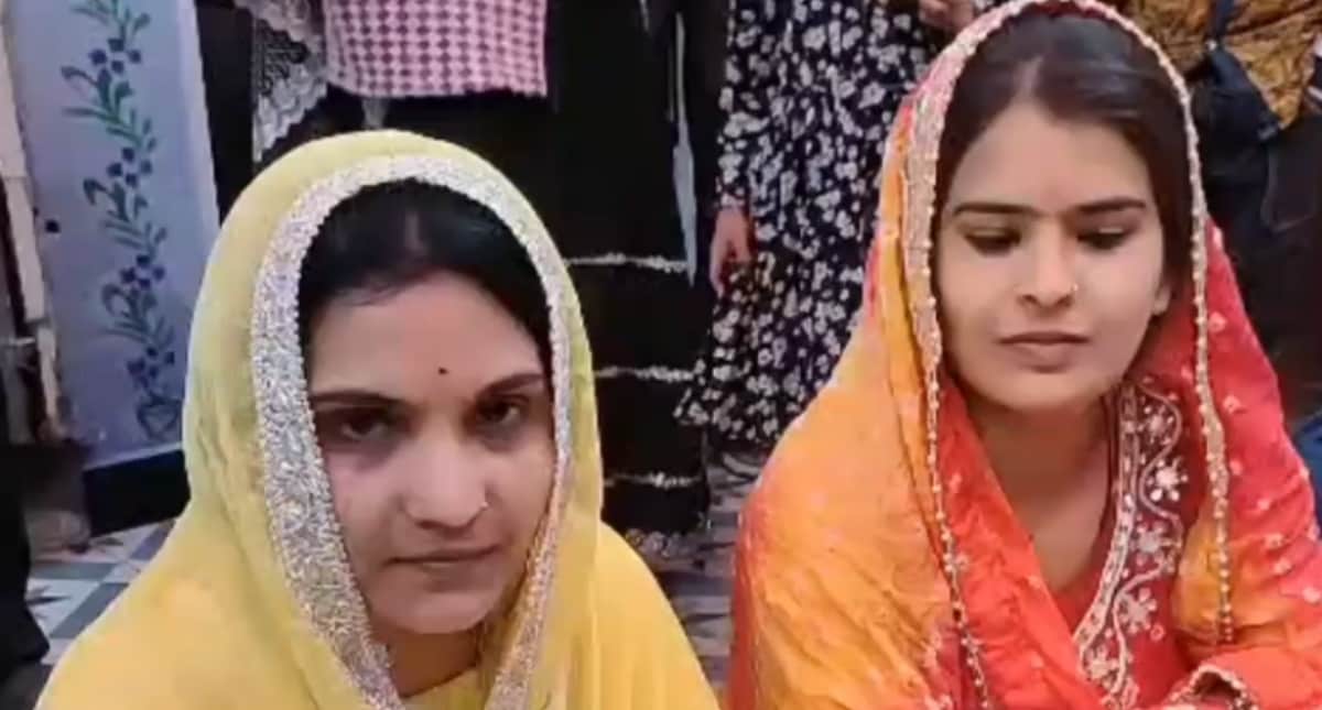 राधेश्याम की बेटी निशा और निकिता