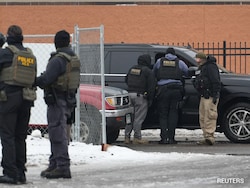 "Don't Go To America": UK Woman Detained By ICE For 6 Weeks Despite Valid US Visa