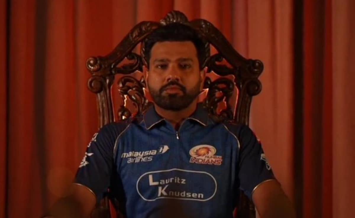 Rohit Sharma Joins Mumbai Indians Squad Ahead Of IPL 2026 Season