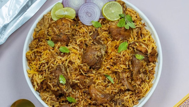 10 Iconic Hyderabad Restaurants Where You'll Get The Best Biryani This Ramadan