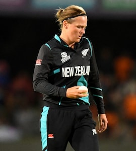New Zealand Veteran Fast Bowler Lea Tahuhu Announces Retirement From ODIs