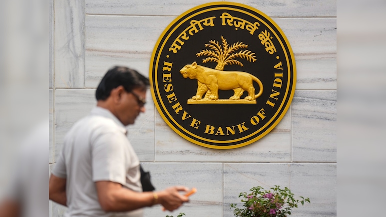 RBI की बड़ी तैयारी: अब मोबाइल सिम की तरह बैंक अकाउंट भी होंगे पोर्टेबल, यूनिवर्सल हो जाएगा अकाउंट नंबर
