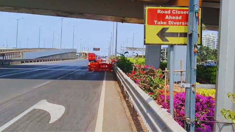 Mumbai News : अवघा दीड महिना! भारतातील पहिला प्रयोग फसला? कोस्टल रोडवरील 'या' भागात BMCची कारवाई; प्रकरण काय?