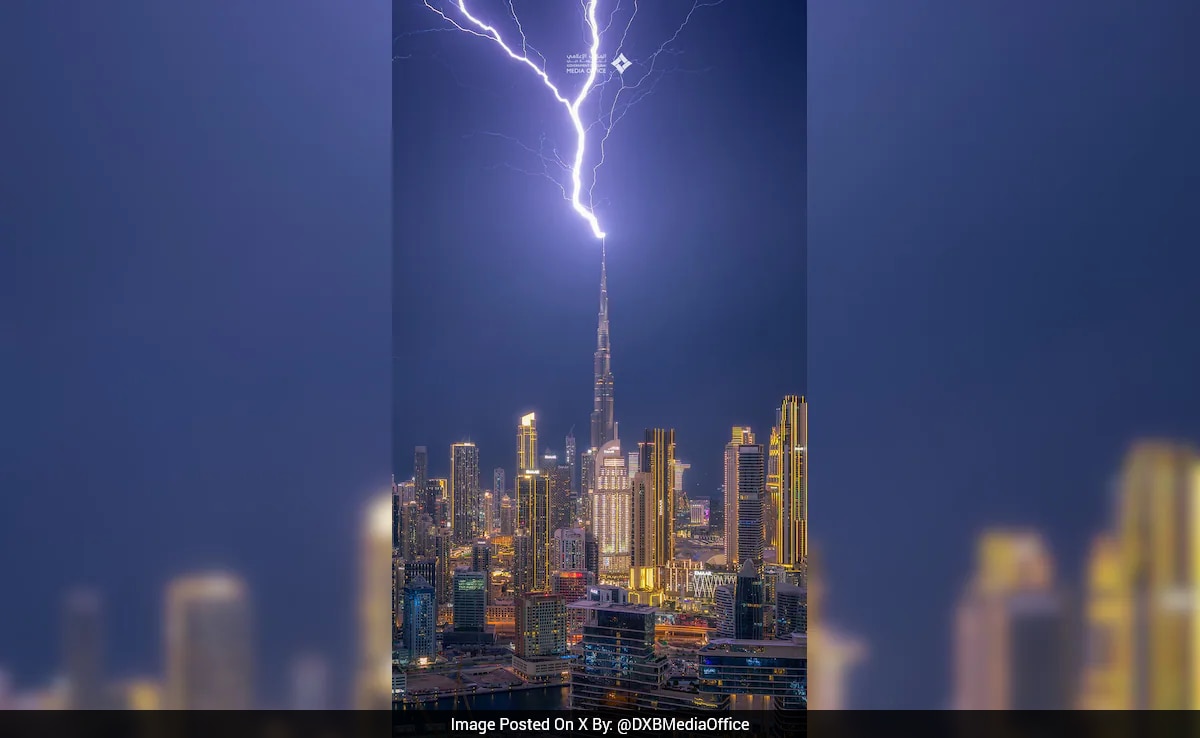 Massive Lightning Hits Burj Khalifa: Here's How Building Protects Itself