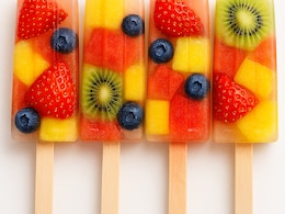 बिना चीनी के बनाएं हेल्दी फ्रूट पॉप्सिकल्स (Fruit Popsicles), गर्मियों में बच्चों के लिए परफेक्ट ठंडा ट्रीट