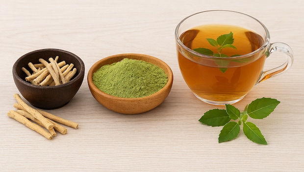 3 Herbs Every Woman Should Add To Her Diet, As Per An Expert