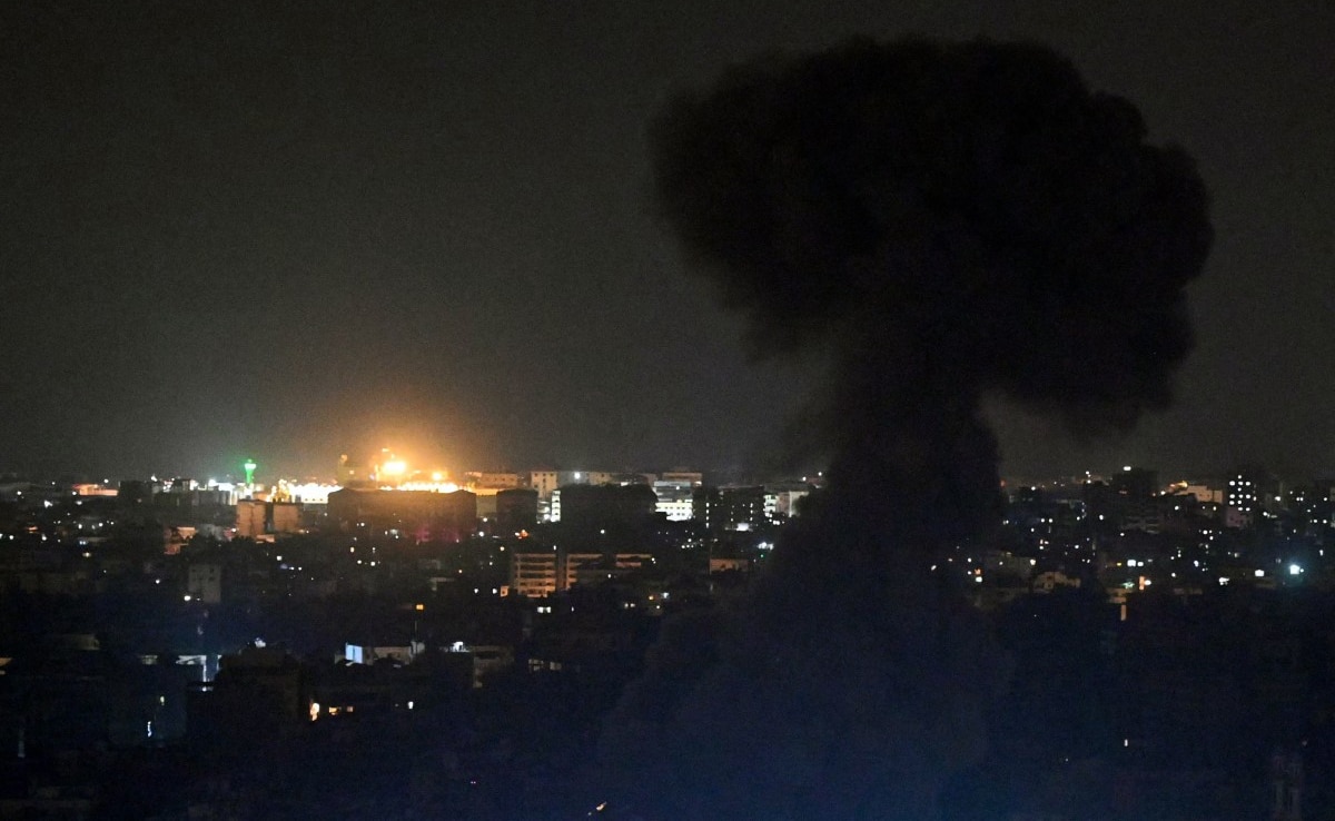 Iran-Israel War Live: दुबई में ईरान ने किया ताजा हमला, तेज धमाकों के साथ आसमान हुआ धुआं-धुआं