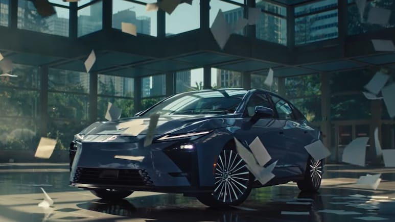 Lexus Debuts ES500e EV In India With 580 Km Range At Rs 89.99 Lakh