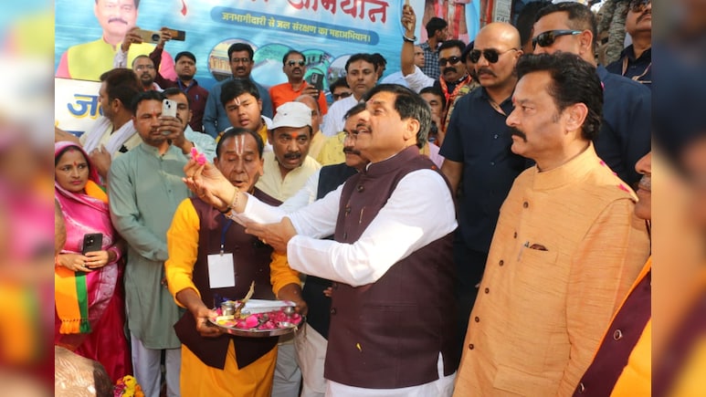 सीएम यादव ने कटनी में की भगवान शिव की पूजा: बरही के बड़ा तालाब के सौंदर्यीकरण कार्य का किया शुभारंभ&nbsp;