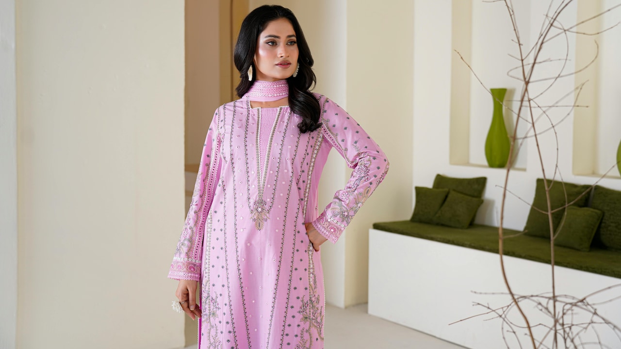 Kurta Sets Under 30% Off That Work For Brunch, Office And Small Celebrations