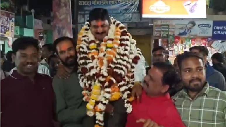 सागर में भाजपा की जिला कार्यकारिणी घोषित होते ही बढ़ा विवाद, महामंत्री ने लिखा- 'चमचों की जीत हुई', कांग्रेस ने भी घेरा&nbsp;