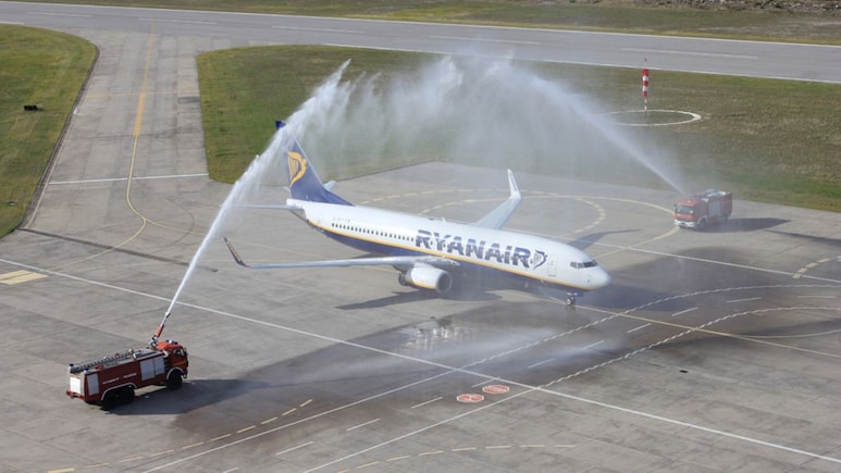 What Is A Water Salute? The Age-Old Airport Tradition That Celebrates Flight Milestones