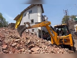 महाकाल मंदिर के पास 12 मकानों पर चला बुलडोजर, 4.25 करोड़ रुपए का मिला मुआवजा