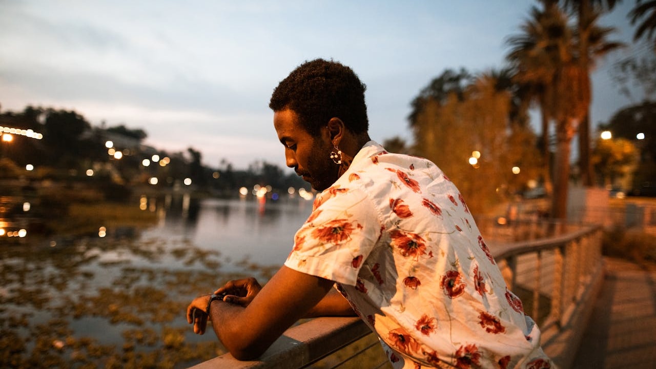 How The Floral Shirt Quietly Became A Modern Wardrobe Hero