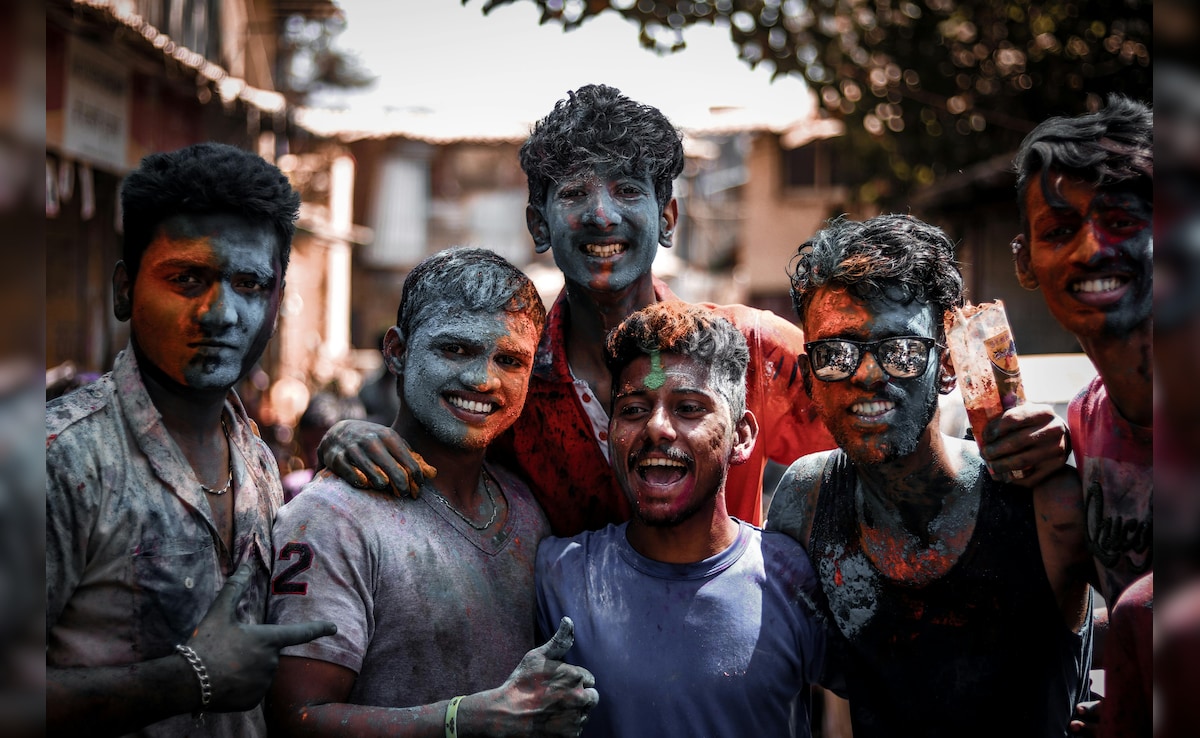 Holi Safety Tips For Students : होली के हुड़दंग में न भूलें बोर्ड की तैयारी, छात्र बरतें ये सावधानियां