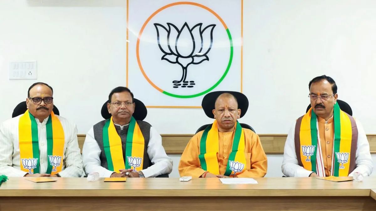 UP में अगले हफ्ते हो सकता है कैबिनेट विस्तार, CM योगी, RSS और BJP की बैठकों का दौर शुरू