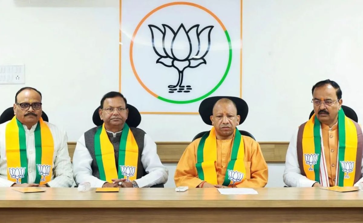 UP में अगले हफ्ते हो सकता है कैबिनेट विस्तार, CM योगी, RSS और BJP की बैठकों का दौर शुरू, जानें किसे मिलेगी जगह