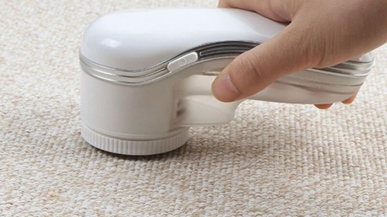 10 Lint Roller Hacks That Go Far Beyond Simple Garment Care At Home