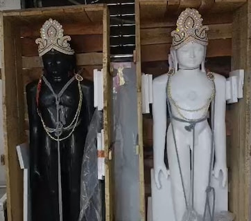 भगवान को 'गोद' लेने की अनोखी होड़! प्रभु के माता-पिता बनने के लिए भक्त लगाते हैं लाखों की बोली