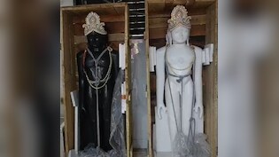 भगवान को 'गोद' लेने की अनोखी होड़! प्रभु के माता-पिता बनने के लिए भक्त लगाते हैं लाखों की बोली