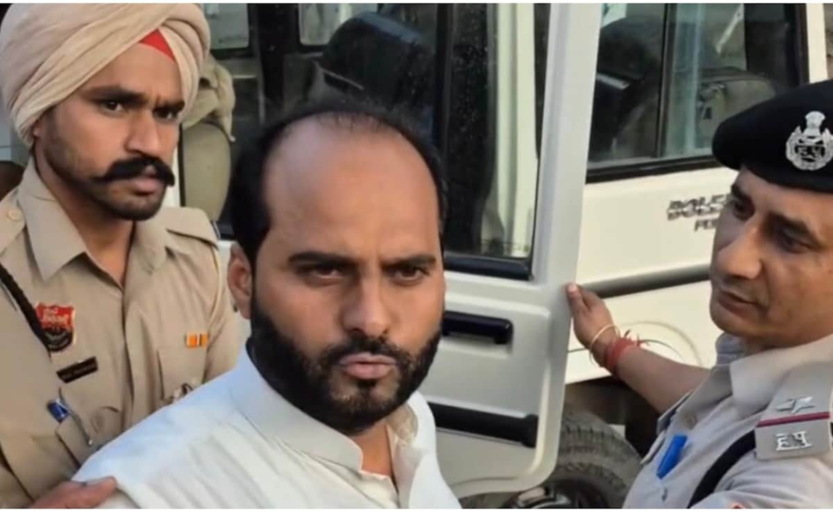 हरियाणा में फर्जी 'VIP' का पर्दाफाश, खुद को गृह मंत्रालय का चेयरमैन बता मांग ली पुलिस एस्कॉर्ट; एक गलती से खुली पोल