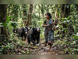 तीन भालू ने महिला पर किया हमला, घायल; बेटे के साथ महुआ बीनने जंगल गई थी मां