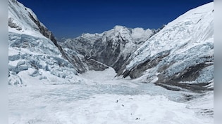 हिमालय के ग्लेशियर में दोगुनी रफ्तार से खत्म हो रही बर्फ, यह दो अरब लोगों के लिए खतरे की घंटी: रिपोर्ट