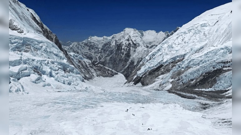 हिमालय के ग्लेशियर में दोगुनी रफ्तार से खत्म हो रही बर्फ, यह दो अरब लोगों के लिए खतरे की घंटी: रिपोर्ट