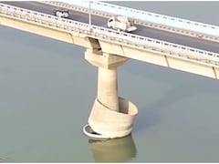 विक्रमशिला सेतु के पिलर की सुरक्षा दीवार ढही, विपक्ष के निशाने पर आई नीतीश सरकार; एक्सपर्ट कमेटी करेगी जांच