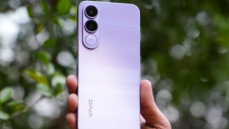 200MP कैमरा और 7000mAh बैटरी वाला Vivo V70 FE! लॉन्च से पहले ही फीचर्स जानकर रह जाएंगे हैरान