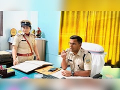 'टूट जाई राजाजी पलंग...' गाने पर वर्दी में महिला थाना प्रभारी ने लगाए ठुमके, वायरल VIDEO पर SSP का एक्शन