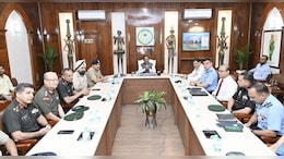 नेशनल डिफेंस कॉलेज के ट्रेनी सैन्य और गैर सैन्य अधिकारियों की CM साय से मुलाकात, बोले- सबसे बड़ी वाधा नक्सलवाद को किया दूर