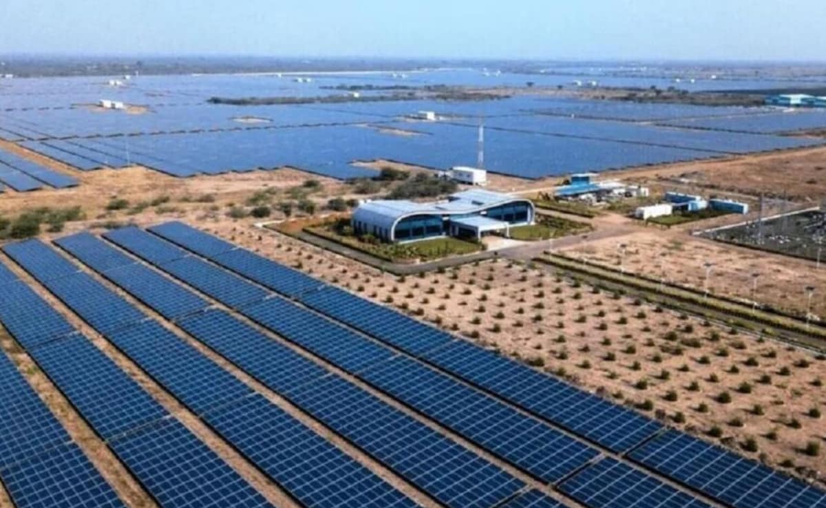 Explained: एनर्जी संकट के बीच भारत सोलर पावर क्यों बर्बाद कर रहा है? जानें अब क्या बदलना जरूरी है