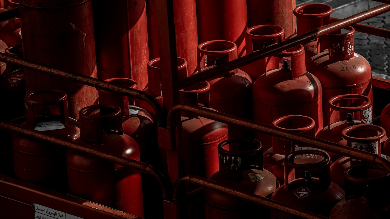 The ongoing LPG supply crisis may affect households across India 