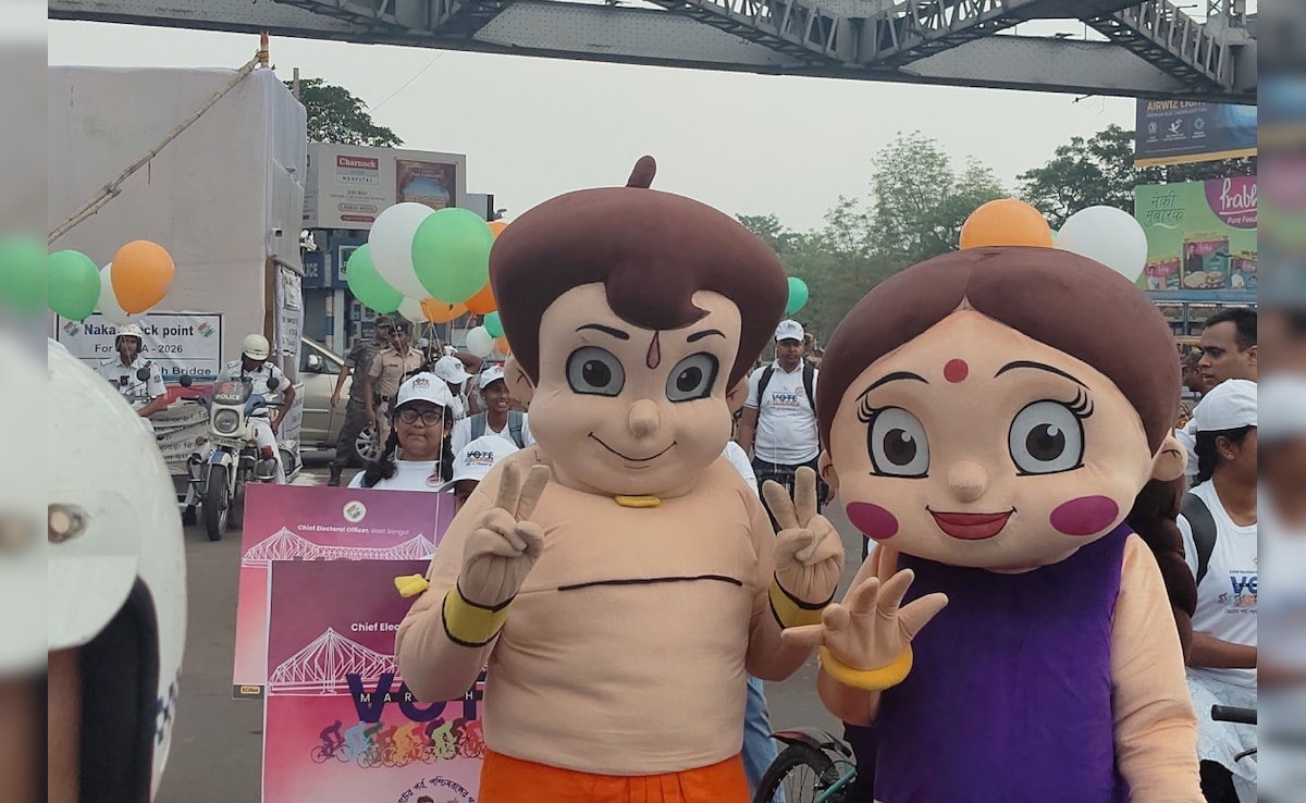 बंगाल चुनाव 2026: नए वोटर को रिझाने के लिए 'छोटा भीम' और 'चुटकी' आए आगे, साइकिल रैली में दिखा अनोखा नजारा