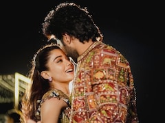 रश्मिका मंदाना और विजय देवरकोंडा की मेंहदी की तस्वीरें हुईं आउट, देखें कैसे सजी थी मेहंदी और कैसा था ये जश्न