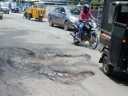 Project Costs To Pothole Complaints: Delhi Roads Set To Get QR Codes