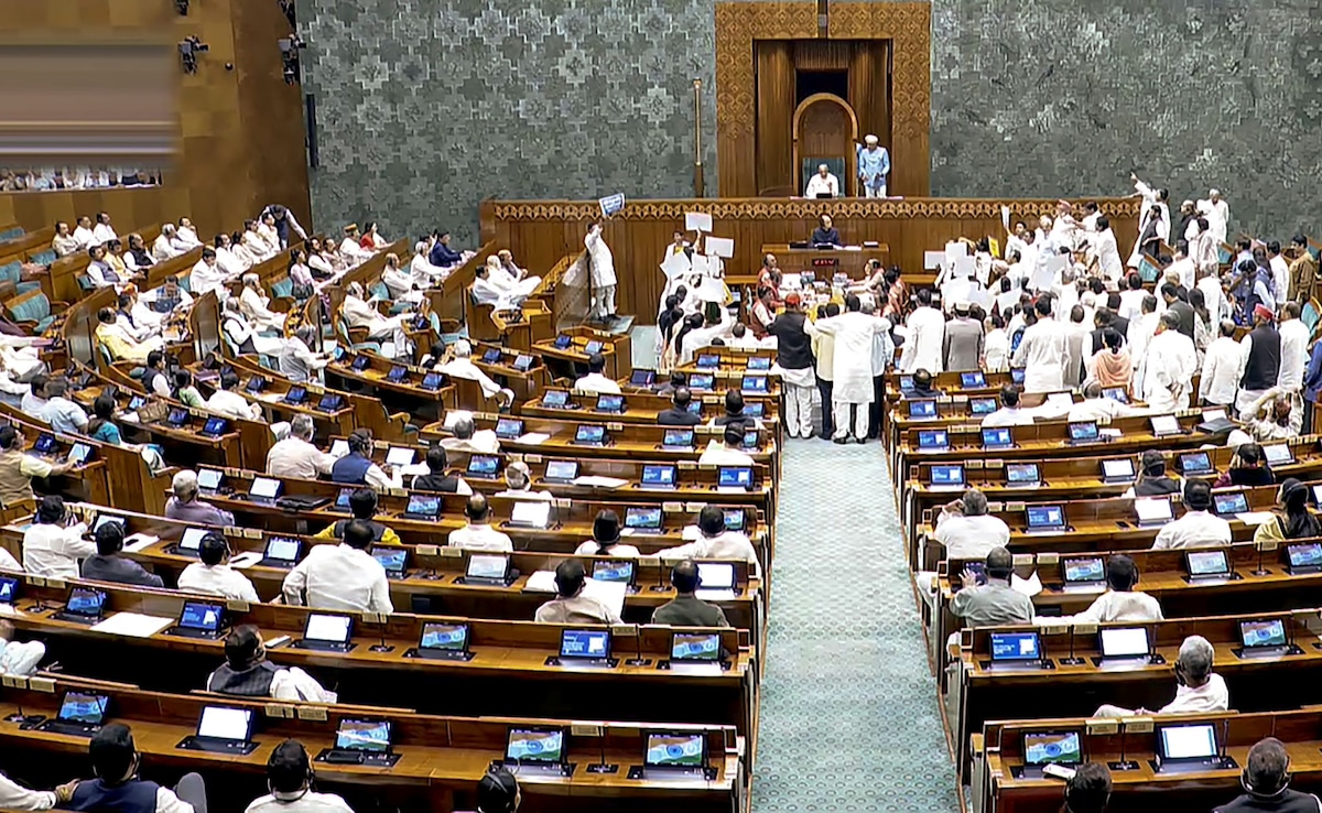 Budget Session Phase-2: मिडिल ईस्ट पर चर्चा की मांग को लेकर संसद में हंगामा, स्पीकर के खिलाफ नहीं हुई चर्चा, सदन स्थगित