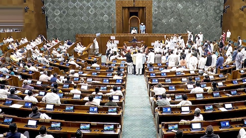 Budget Session Phase-2: मिडिल ईस्ट पर चर्चा की मांग को लेकर संसद में हंगामा, स्पीकर के खिलाफ नहीं हुई चर्चा, सदन स्थगित